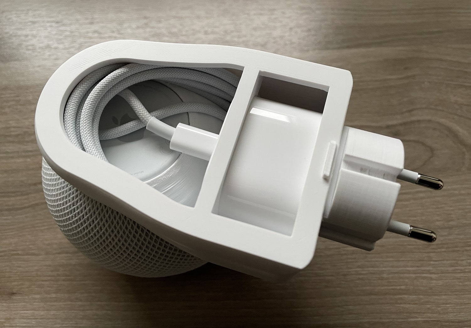 HomePod Mini: Verschiedene Halterungen für den Smart Speaker